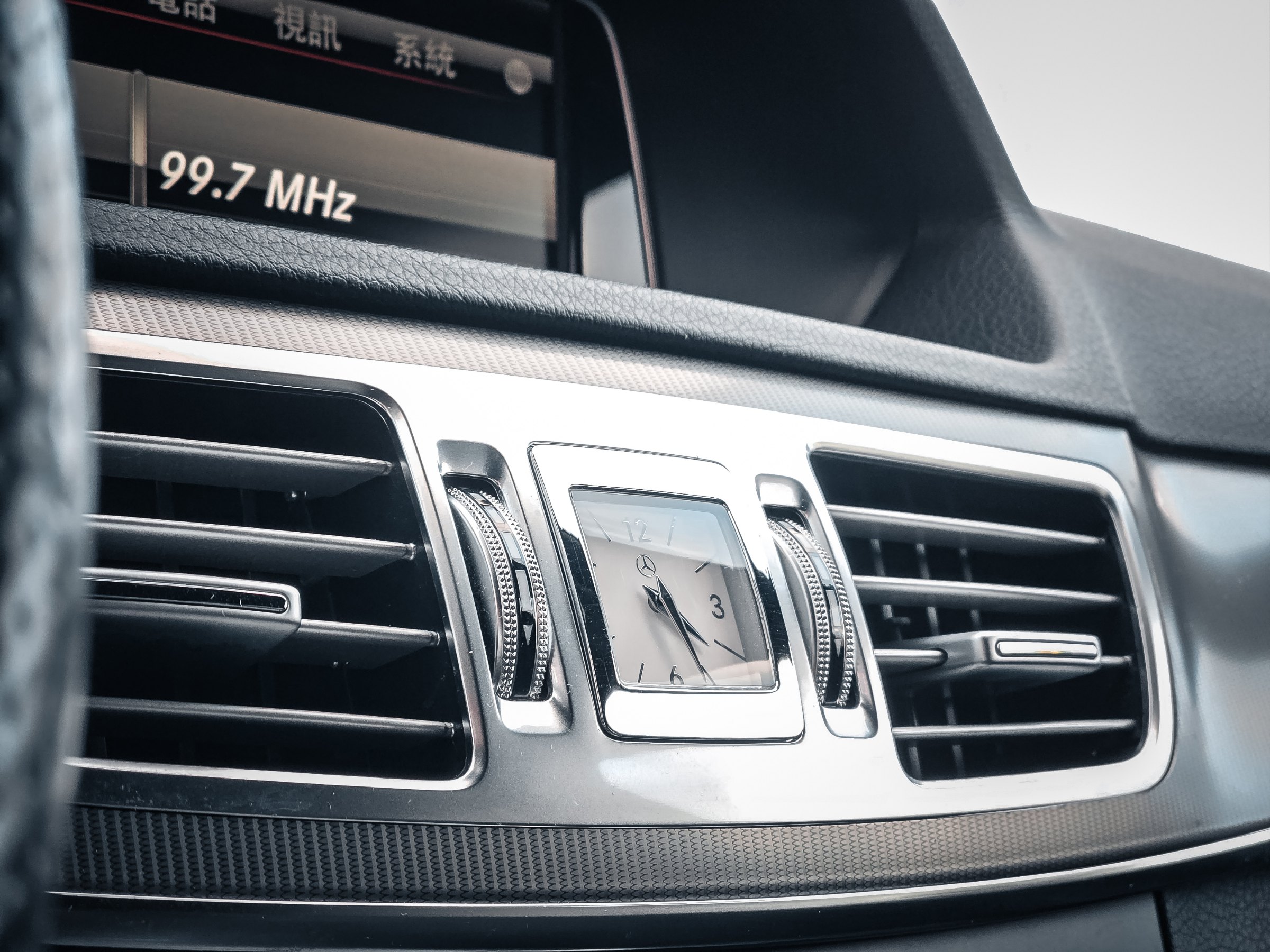 2014/15 Mercedes-Benz E300 日規 照片 9