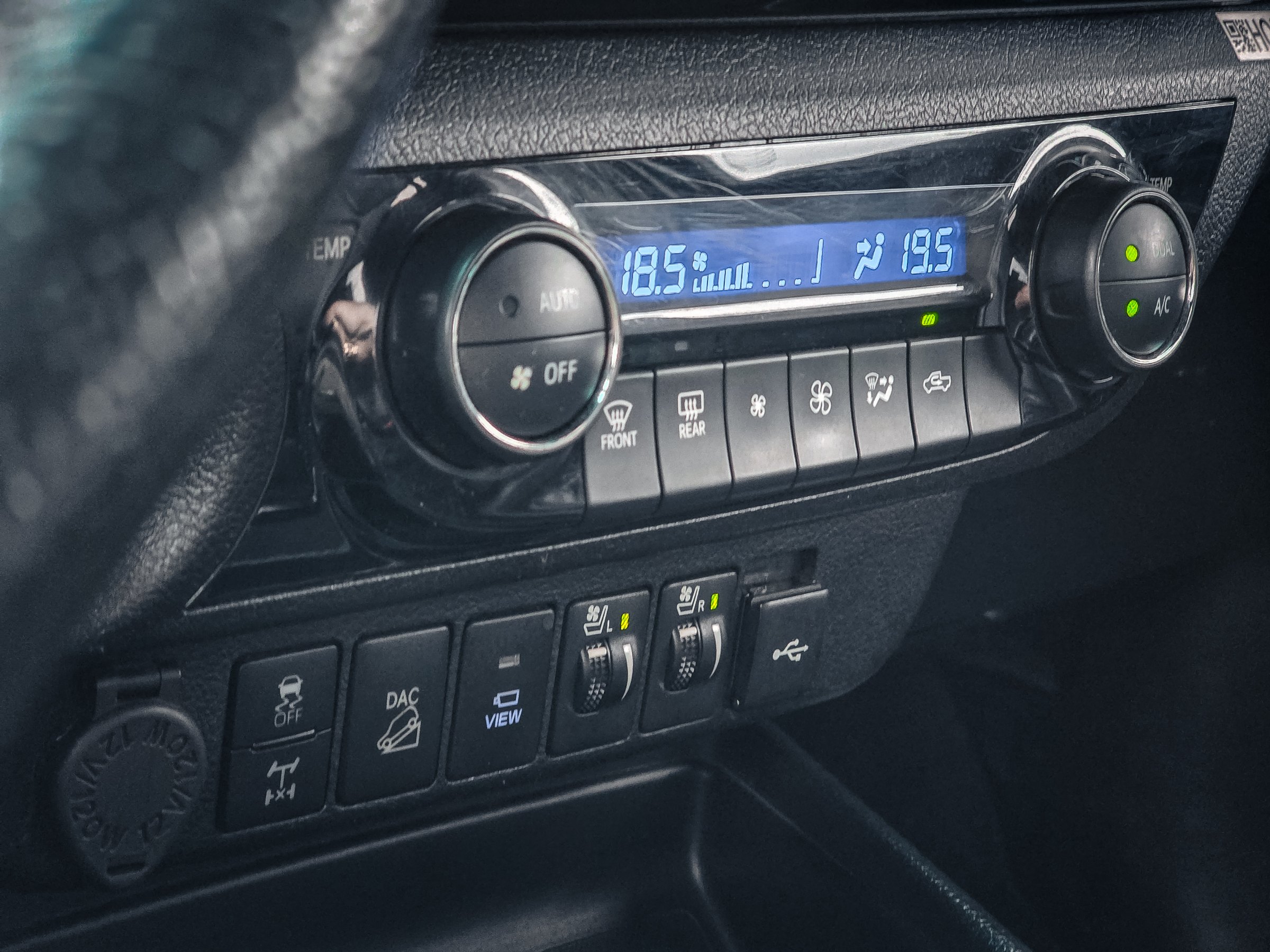 2022 toyota Hilux 2.8 柴油 照片 9