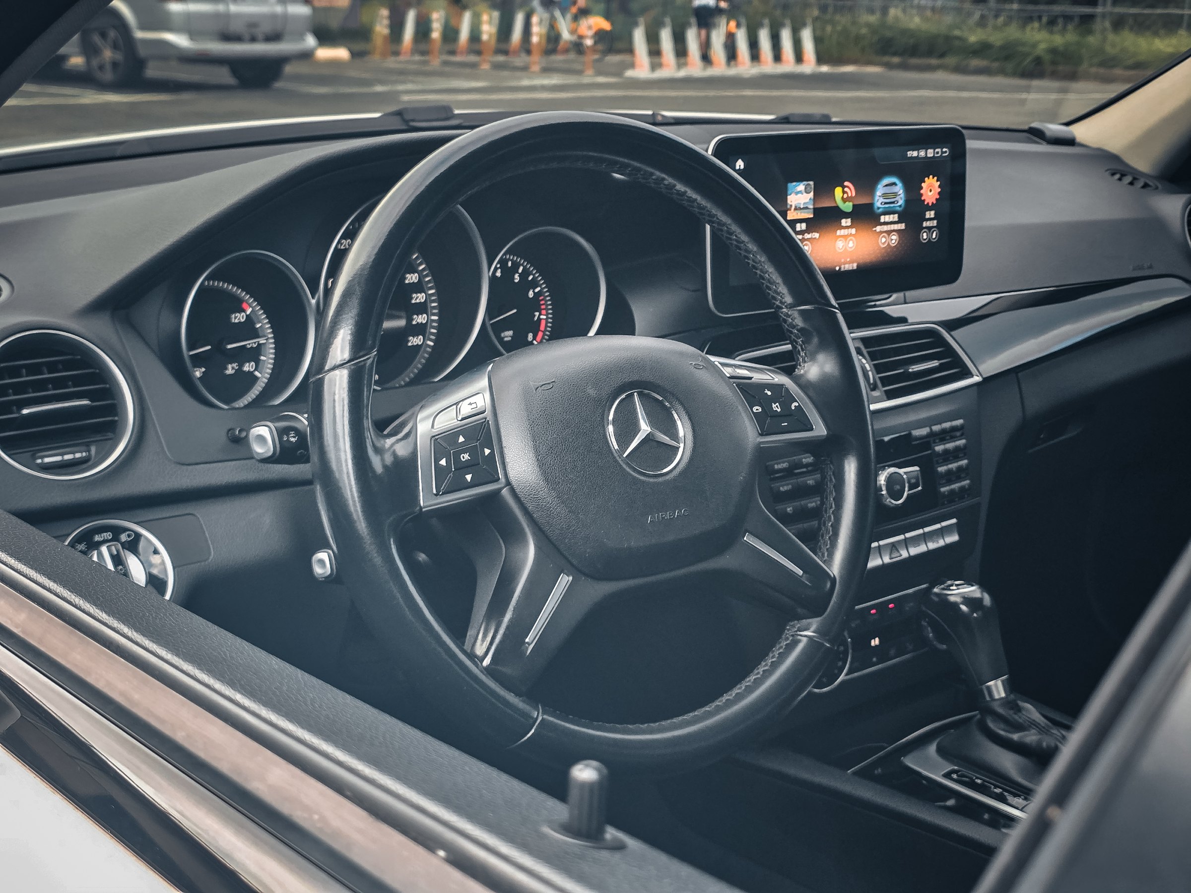 2013 benz c200 1.8 總代理 照片 3