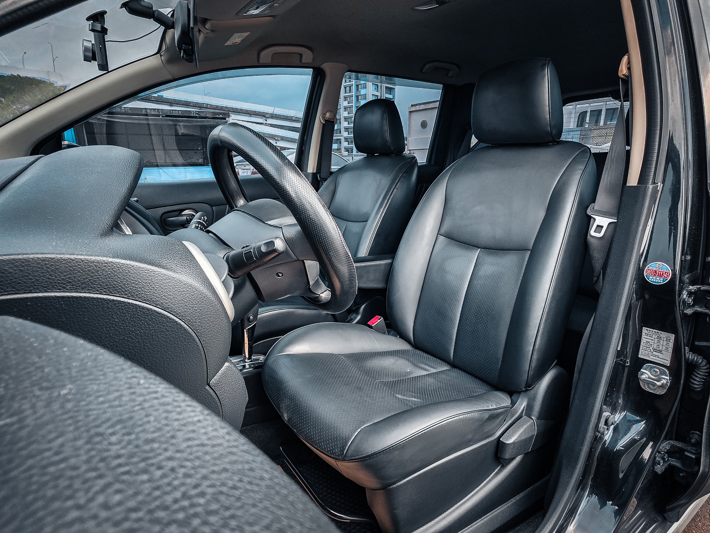 2015 nissan livina 豪華版 照片 9