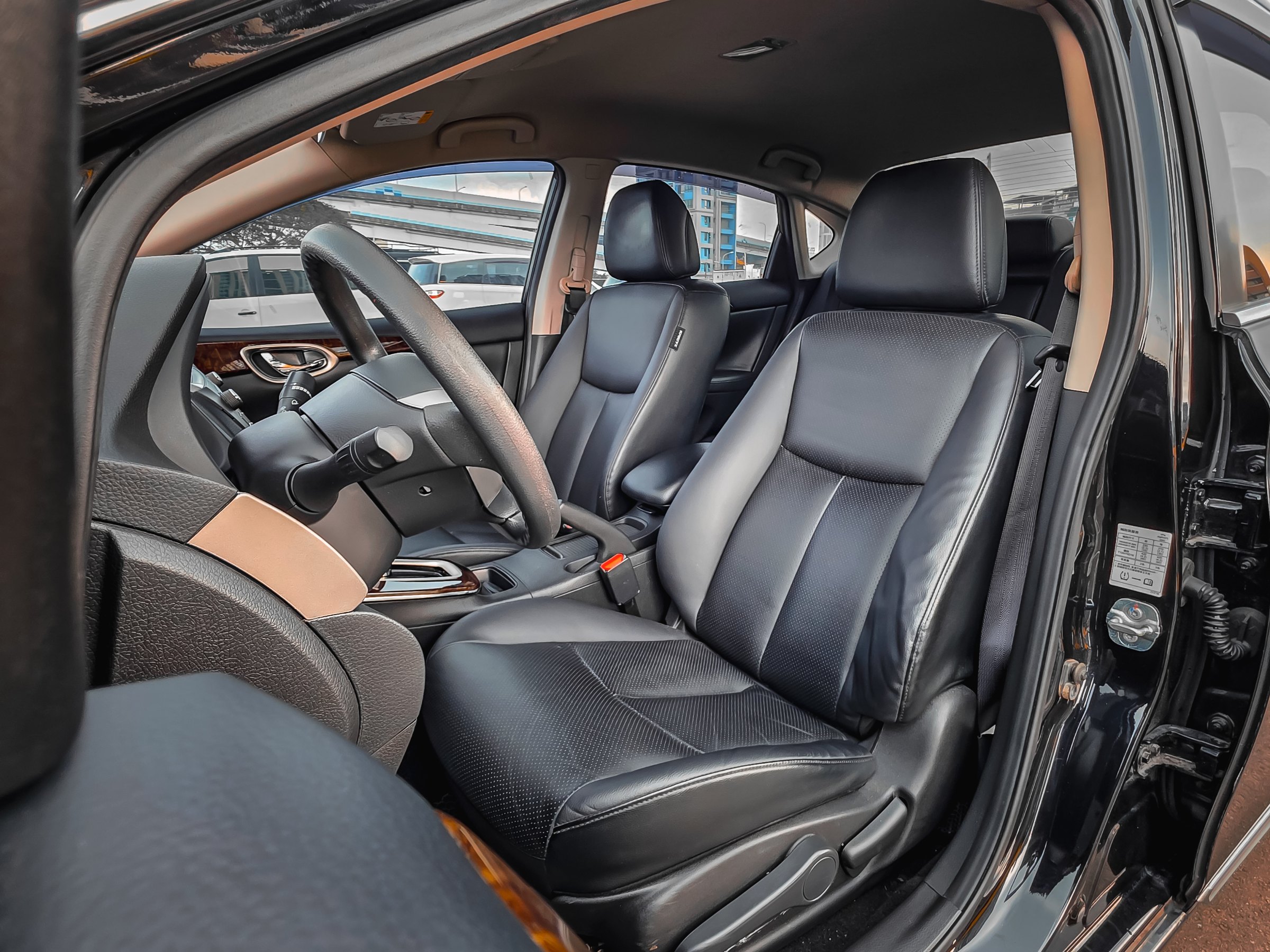 2017 Nissan Sentra 照片 12